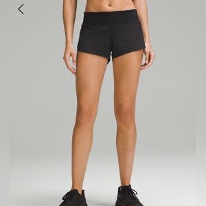 Lululemon Speed Up Low-Rise Lined Short 2.5 Size 8